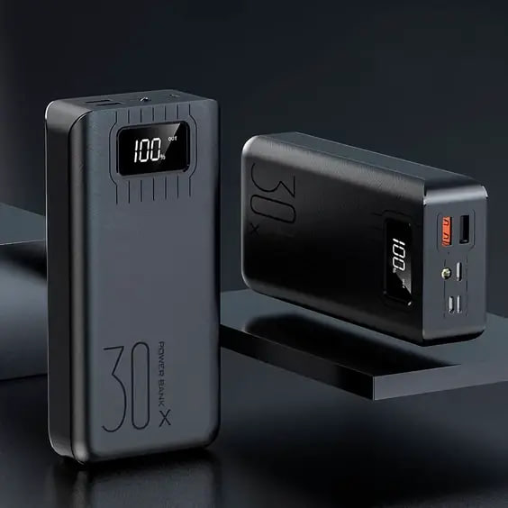 Універсальна мобільна батарея для смартфона UWarmSof 30000mAh повербанк з ліхтариком та LED-дисплеєм Чорний - 7